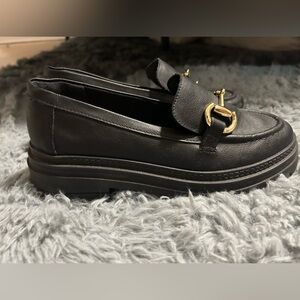 Black chunky loafers Brazilian.